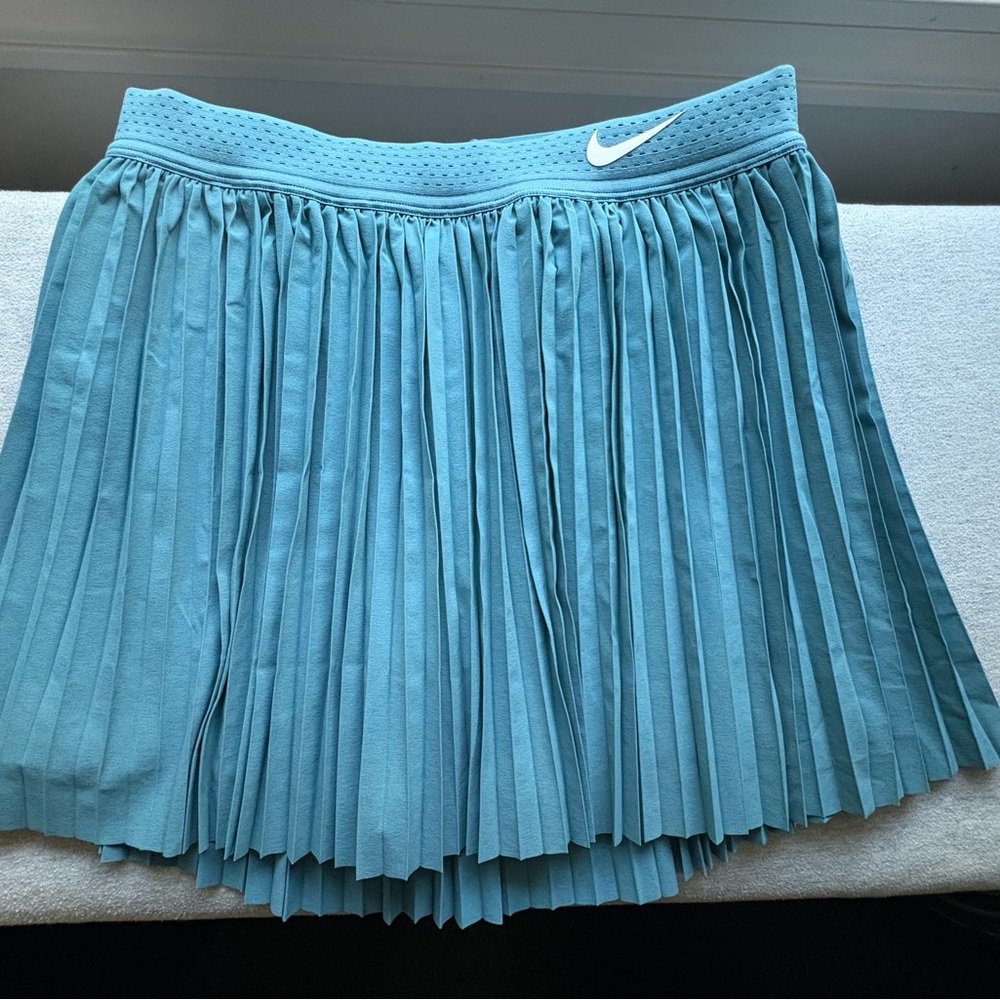 Nike Women's Teal Pleated Skater Skirt NWT
